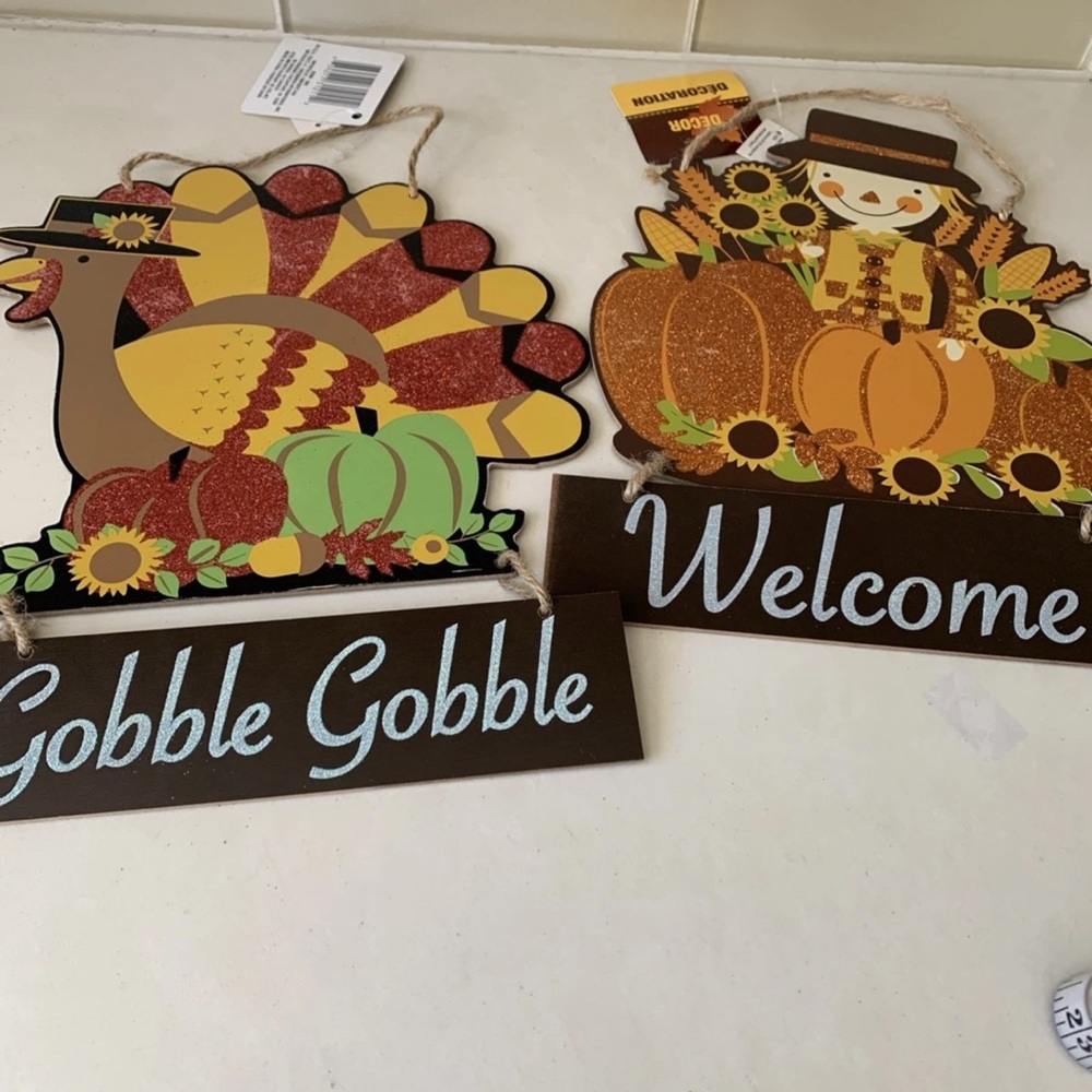Two GLITTERED WALL DOOR DECORATION (9"x11") PUMPKIN FALL HARVEST Turkey New